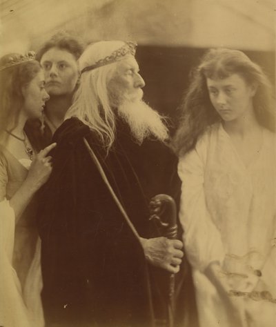Kong Lear tildeler sit rige til sine tre døtre, 1872. af Julia Margaret Cameron