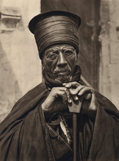 Jerusalem, abessiniske præster (s/h foto) af Karl Grober