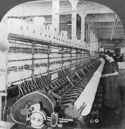 Fordoblingsramme i en stor uldmølle, Lawrence, Massachusetts, USA, begyndelsen af det 20. århundrede af Keystone View Company