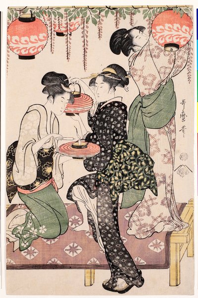 Unge piger fra et japansk tehus hængende lanterner fra et blåregn - Tryk af Kitagawa Utamaro (1753-1806), ca. 1795, linosnit - Teahouse-piger under en blåregn - Farve linosnit af Kitagawa Utamaro (1753-1806) , ca1 af Kitagawa Utamaro