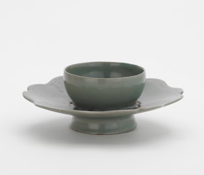 Skålstativ, første halvdel af 1100-tallet (stentøj med celadon glasur) af Korean School