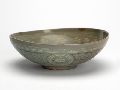Skål med kraner og skyer, ca. 1150-1200 (celadon-glaseret stentøj) af Korean School