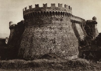 Italien: Castello Sarzanello (s/h foto) af Kurt Hielscher