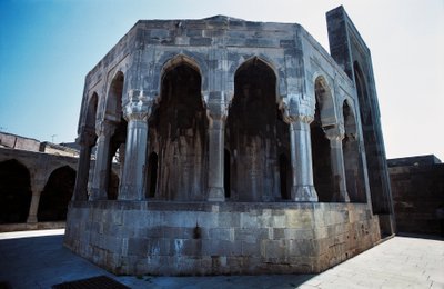 Divankhana-pavillonen, Shirvanshahs-paladset, fæstningsbyen Baku (UNESCOs verdensarvsliste, 2000), Aserbajdsjan af Amadeo (after) Modigliani