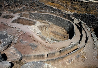 Luftfoto af den første cirkel af grave (kongelig kirkegård) opdaget af arkæologen Heinrich Schliemann (1822-1890) i årene 1870: stedet for den antikke by Mykenes på Peloponnes (1500-1100 f.Kr.) Grækenland af Late Helladic Period Mycenaean