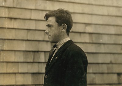 15-årige James Cooney, en irsk immigrant i Fall River, Massachusetts af Lewis Wickes Hine