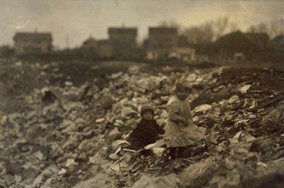Børn på en losseplads i Rhode Island af Lewis Wickes Hine