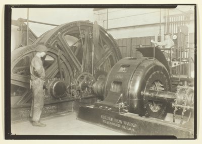 Minerne i dag med kabler (elektrisk drevne). Dette er kraftrummet i en kulmine i Pennsylvania af Lewis Wickes Hine