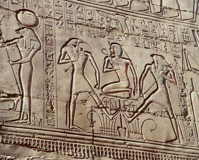 Indvendige vægrelieffer, der viser ofringer til guderne, detaljer, der viser unge Ramses II med guderne Thoth og Horus af Unbekannt Unbekannt