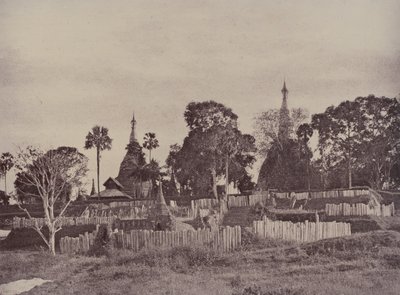 Rangoon: Nordindgang til Shwe Dagon Pagoda af Linnaeus Tripe