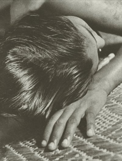 Siesta (s/h foto) af Lionel Wendt