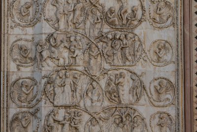 Scener fra Kristi liv, Historier fra Det Nye Testamente, basrelieffer af Lorenzo Maitani (før 1275-1330), tredje søjle, facade af Orvieto-katedralen, Umbrien, Italien af Lorenzo Maitani