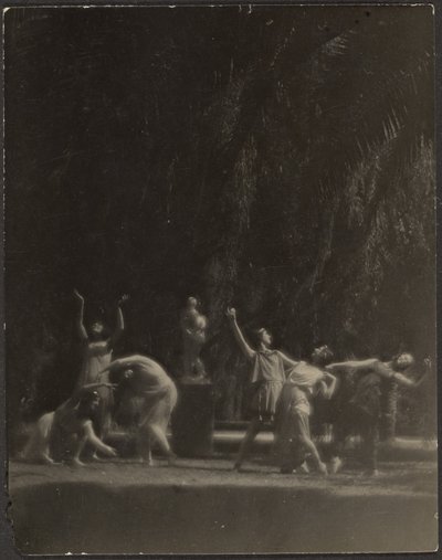 [Dansere i haven] af Louis Fleckenstein