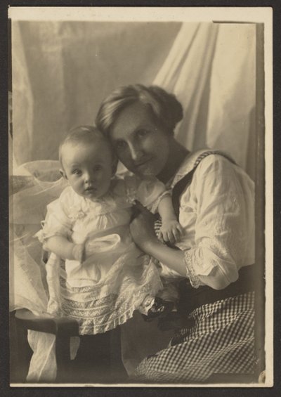 Mor og barn af Louis Fleckenstein