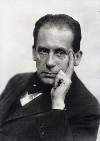 Walter Gropius, ca 1919. af Louis Held