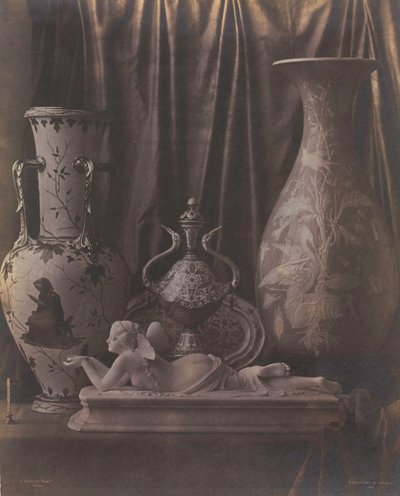 Stilleben med porcelæn af Louis Rémy Robert
