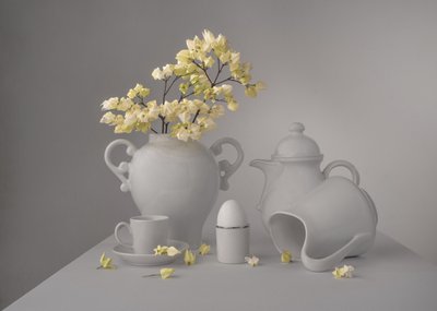 Elegant blomsterstilleben af Margareth Perfoncio