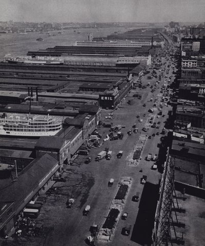 Manhattan: West side motorvej (s/h foto) af Mario Bucovich
