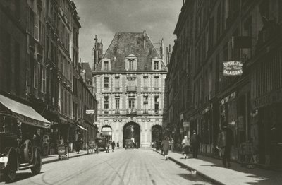 Paris: Rue de Birague (s/h foto) af Mario Bucovich