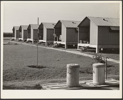 Boliger til migrerende grøntsagsplukkere, Osceola Labor Camps, bygget af FSA, Belle Glade, Florida af Marion Post Wolcott