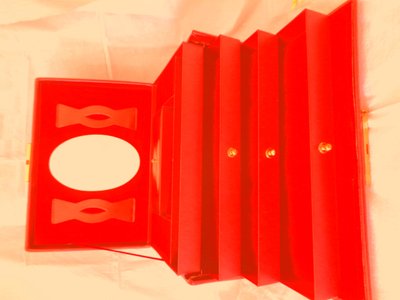 Rød ting af Martina Konitzky