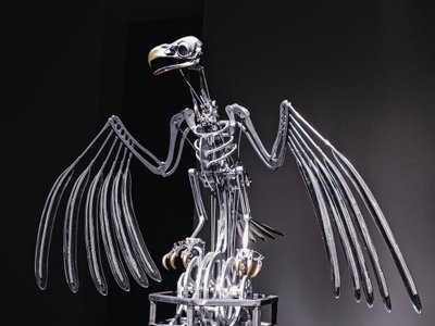 The Nerve Rack, 2019 (Acetal, Akryl, Aluminium, Messing, Elektriske kredsløb, Maling, PVC, Harpiks, Servomotorer, Stål) af Mat Collishaw