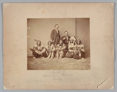 General J. E. Smith og indianere af Mathew B. Brady