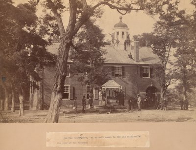 Fairfax Court House, Virginia, med unionssoldater foran og på taget af Mathew Brady