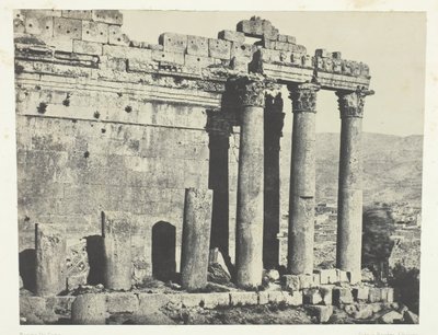 Baalbeck Heliopolis, Jupiters tempel, vestlig facade, Syrien, 184951, trykt 1852. af Maxime Du Camp