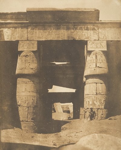 Interiør af Khons-templet i Karnac, Theben, 1849-50. af Maxime Du Camp