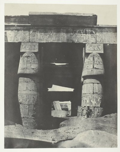 Karnak, Portico af Khons-templet, Theben, 184951, trykt 1852. af Maxime Du Camp