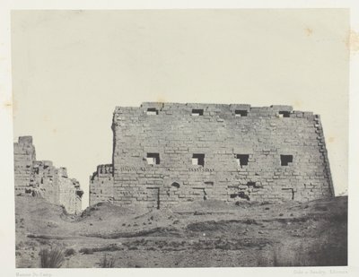 Karnak Palace, Great Pylones i det sydvestlige; Theben af Maxime Du Camp