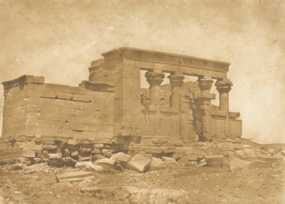 Pronaos af Temple of Déboude Parembole, 10. april 1850. af Maxime Du Camp