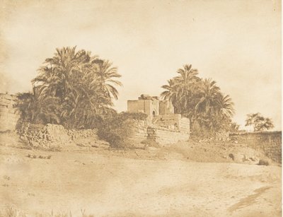 Ruinerne af en romersk triumfbue ved Philae, april 1850. af Maxime Du Camp