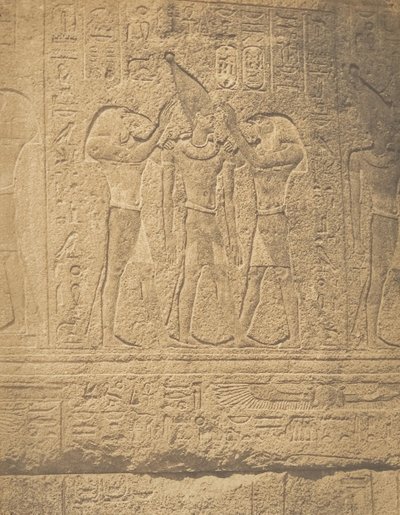 Udvendige skulpturer af granithelligdommen i Karnak-paladset Sacre de Philippe-Ar..., 1849-50. af Maxime Du Camp