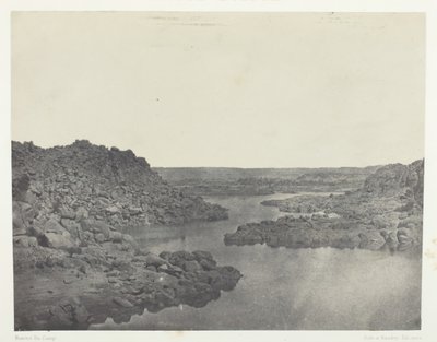 Udgang fra den første grå stær, Øvre Egypten, 184951, trykt 1852. af Maxime Du Camp