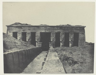 Generel udsigt, Denderas store tempel (Teutyres), Øvre Egypten af Maxime Du Camp