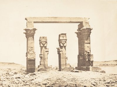 Udsigt over Kardassy-templet, 9. april 1850. af Maxime Du Camp