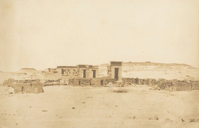 Generelt billede af templet og landsbyen Déboude Parembole, 10. april 1850. af Maxime Du Camp
