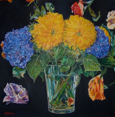 Et livligt blomsterstilleben af Maxine Shore