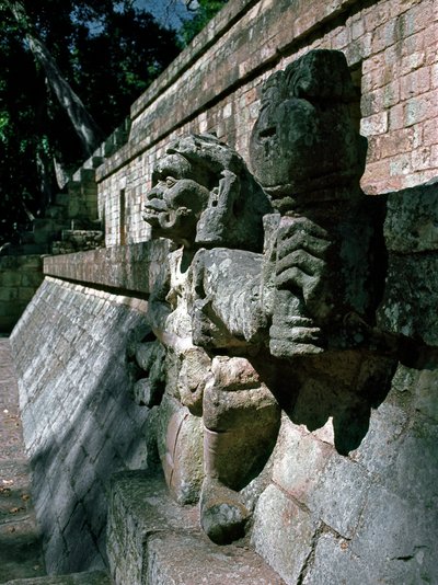 Stenskulpturer - tempel 11 af Mayan
