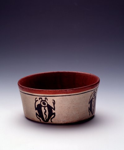 Præcolombiansk kunst, Maya-civilisation, klassisk periode: skæring af polykrom lerdekor af sorte coleoptere. Fra Peten, Guatemala søn. h. 5,8 x diam. 12,6 cm Guatemala, Museo Nazionale di Archeologia e Etnologia - præcolumbiansk kunst, Maya-civilisationen, af Mayan Mayan