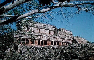 Udsigt over det store palads (foto) af Mayan Mayan