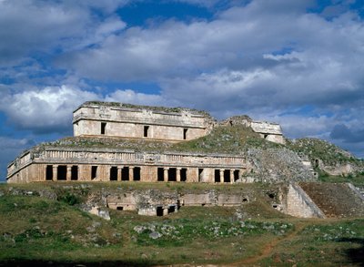 Udsigt over det arkæologiske sted, 800-950 af Mayan Mayan