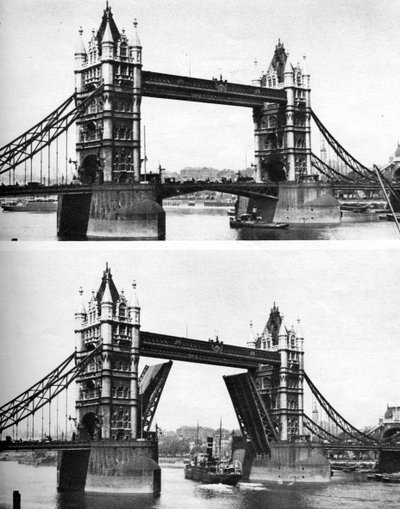 Tower Bridge åben og lukket, London, 1926-1927 af McLeish