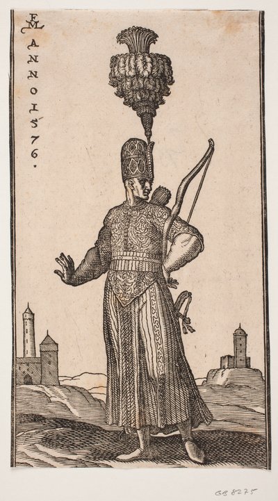 Stående soldat, frontalt set, hovedet vendt mod h.; han bærer bue over sin v. arm, pilekogger på ryggen og sværd ved sin v. side; han strækker koket sin h. arm bagud; i baggr. t.h. og t.v. to fæstningslignende bygninger af Melchior Lorck