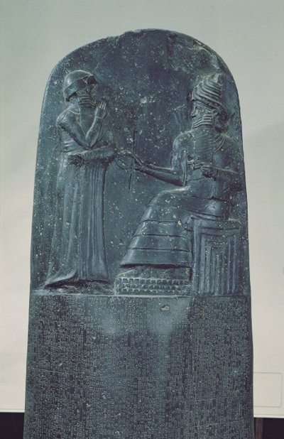 Relieffigur af solguden Shamash, der dikterer sine love til kong Hammurabi på hans berømte lovkodeks, gammel babylonsk periode, 1760 f.Kr. (basalt) af Mesopotamian