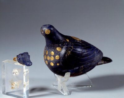 Østlig antikvitet: due i lapis lazuli (lapis lazuli) og guld. Fra Susas hjemmeside. Medio-elamit periode (Iran). 1200 f.Kr. Paris, Louvre-museet af Middle Elamite Period
