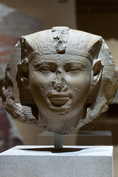 Leder af en konge, muligvis Seankhkare Mentuhotep III, ca. 2000-1988 f.Kr. (kalksten) af Middle Kingdom Egyptian