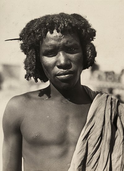 Opbygning af et imperium i den fascistiske tidsalder: Cunama ungdom, 09/05/1936 (s/h foto) af Modestino Baldinetti
